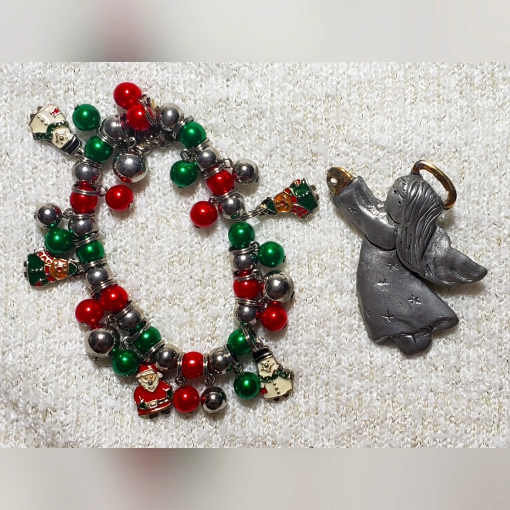 Christmas stretch Retro silver tone charm bracelet, with Christmas Angel, Brocch